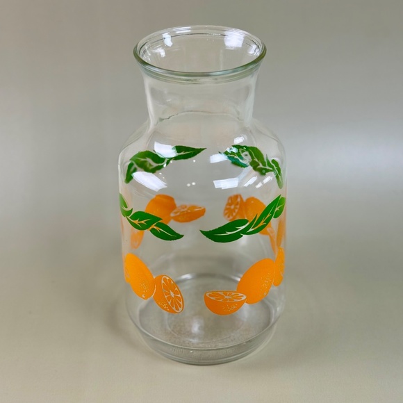 Vintage Anchor Hocking Juice Jug | Citrus Carafe with Oranges & Leaves | 1970s - Picture 2 of 15
